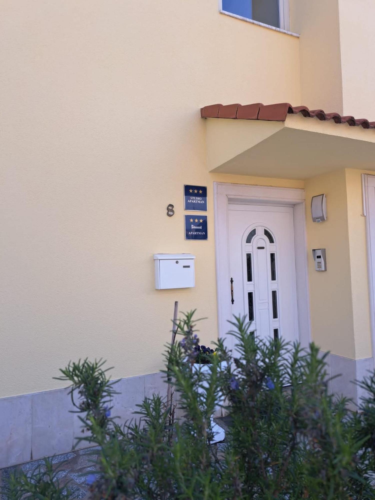 Apartments Nena Podstrana Exterior photo